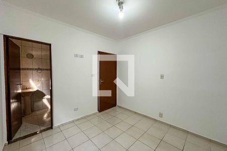 Quarto 1 de casa para alugar com 1 quarto, 60m² em Parque Maria Domitila, São Paulo