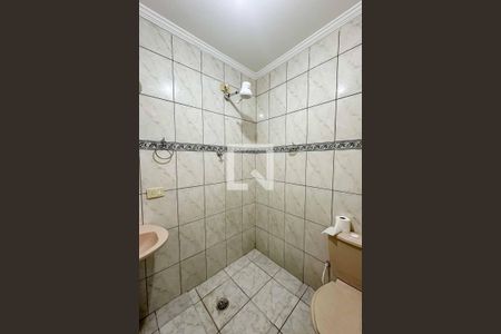 Quarto 1 de casa para alugar com 1 quarto, 60m² em Parque Maria Domitila, São Paulo