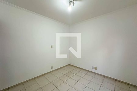 Quarto 1 de casa para alugar com 1 quarto, 60m² em Parque Maria Domitila, São Paulo