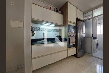 Apartamento à venda com 72m², 3 quartos e 2 vagas Apartamento à venda com 72m², 3 quartos e 2 vagasCozinha