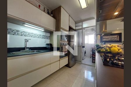 Apartamento à venda com 72m², 3 quartos e 2 vagas Apartamento à venda com 72m², 3 quartos e 2 vagasCozinha