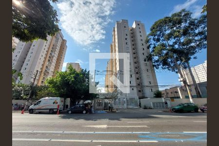 Apartamento à venda com 72m², 3 quartos e 2 vagas Apartamento à venda com 72m², 3 quartos e 2 vagasFachada