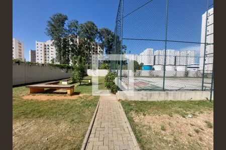 Apartamento à venda com 72m², 3 quartos e 2 vagas Apartamento à venda com 72m², 3 quartos e 2 vagasQuadra de Futebol de Salão