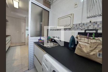 Apartamento à venda com 72m², 3 quartos e 2 vagas Apartamento à venda com 72m², 3 quartos e 2 vagasÁrea de Serviço