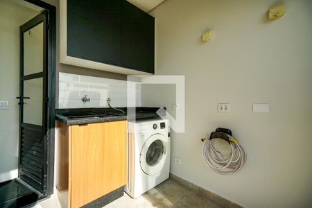 Área de serviço de casa à venda com 2 quartos, 140m² em Vila Carrão, São Paulo