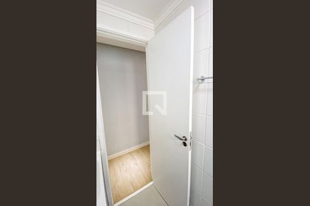 Apartamento à venda com 46m², 2 quartos e 1 vaga Apartamento à venda com 46m², 2 quartos e 1 vagaBanheiro