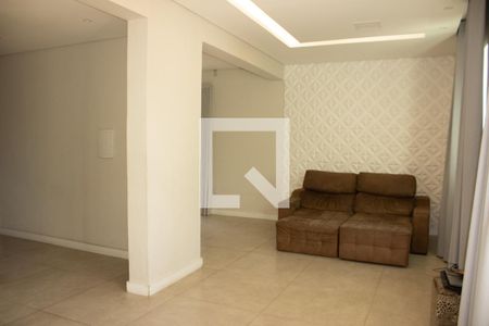 Sala de casa para alugar com 2 quartos, 360m² em Piraguara, Contagem