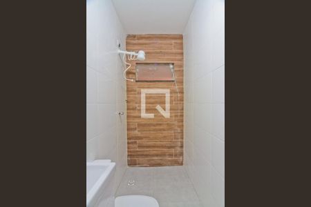 Banheiro de casa para alugar com 1 quarto, 30m² em Chora Menino, São Paulo