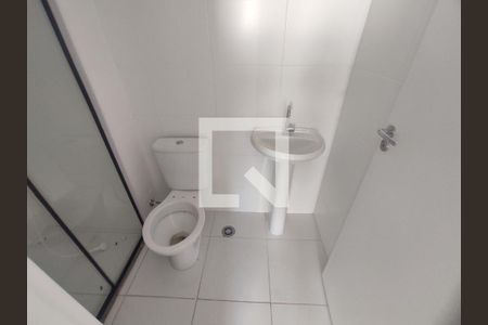 Banheiro de apartamento para alugar com 1 quarto, 26m² em Bom Retiro, São Paulo
