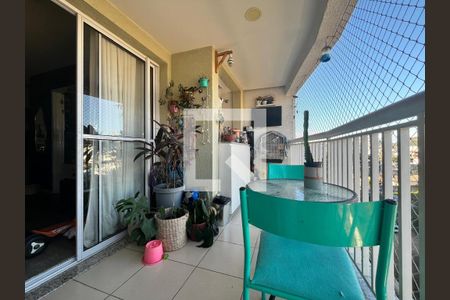 Apartamento para alugar com 62m², 2 quartos e 1 vagaVaranda