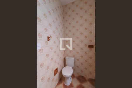 Casa à venda com 154m², 4 quartos e 1 vagaBanheiro