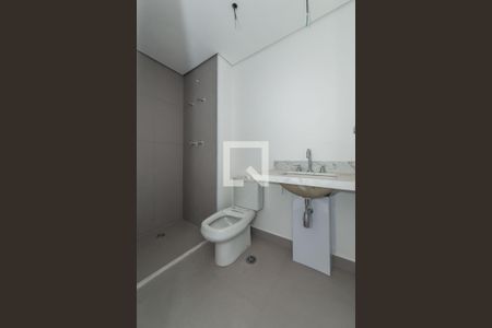 Banheiro de kitnet/studio para alugar com 1 quarto, 33m² em Vila Cordeiro, São Paulo