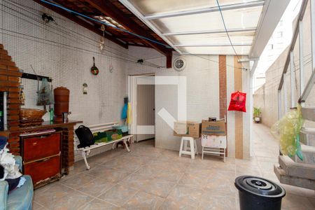 Casa para alugar com 176m², 3 quartos e 2 vagas Casa para alugar com 176m², 3 quartos e 2 vagasQuintal