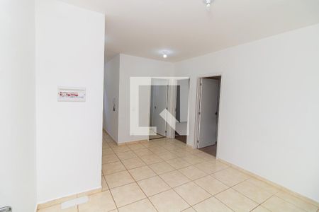 Sala de apartamento para alugar com 2 quartos, 42m² em Jardim Heitor Rigon, Ribeirão Preto
