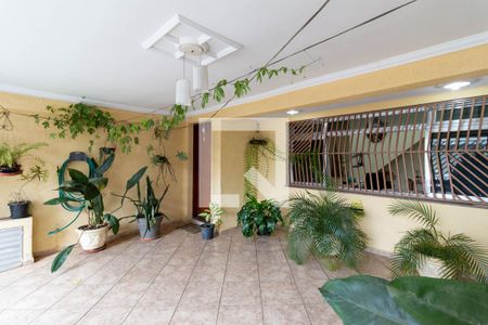 Casa à venda com 230m², 3 quartos e 3 vagas Casa à venda com 230m², 3 quartos e 3 vagasGaragem