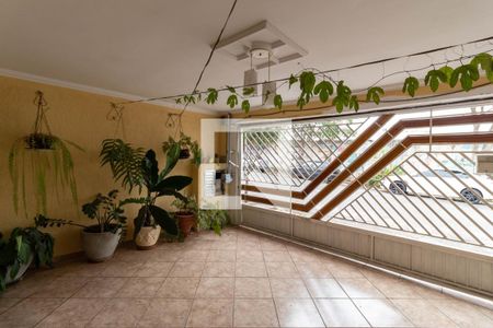 Casa à venda com 230m², 3 quartos e 3 vagas Casa à venda com 230m², 3 quartos e 3 vagasGaragem