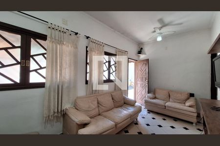 Sala de casa de condomínio para alugar com 2 quartos, 209m² em Vila Tupi, Praia Grande
