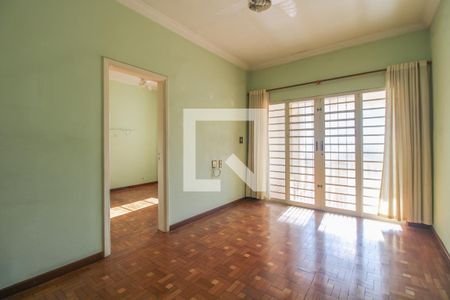 Casa à venda com 3 quartos, 255m² em Vila Industrial, Campinas