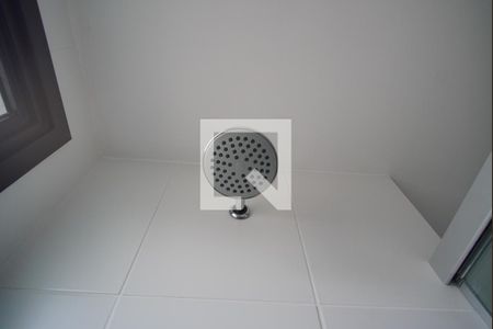 Banheiro - Suíte - Chuveiro de apartamento para alugar com 2 quartos, 58m² em Jardim do Salso, Porto Alegre