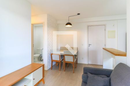 Sala de apartamento para alugar com 2 quartos, 48m² em Santo Amaro, São Paulo