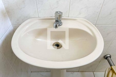 Apartamento para alugar com 140m², 3 quartos e 3 vagas Apartamento para alugar com 140m², 3 quartos e 3 vagasBanheiro da Área de Serviço
