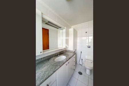 Apartamento para alugar com 140m², 3 quartos e 3 vagas Apartamento para alugar com 140m², 3 quartos e 3 vagasBanheiro da Suíte 2