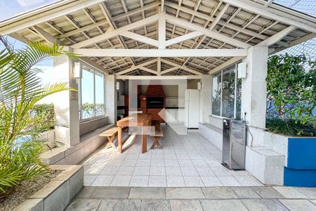 Apartamento para alugar com 140m², 3 quartos e 3 vagas Apartamento para alugar com 140m², 3 quartos e 3 vagasÁrea comum - Churrasqueira