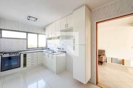 Apartamento para alugar com 140m², 3 quartos e 3 vagas Apartamento para alugar com 140m², 3 quartos e 3 vagasCozinha