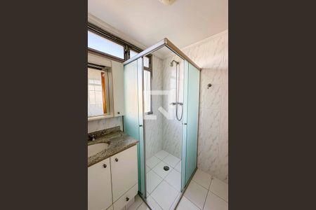 Apartamento para alugar com 140m², 3 quartos e 3 vagas Apartamento para alugar com 140m², 3 quartos e 3 vagasBanheiro da Suíte 1