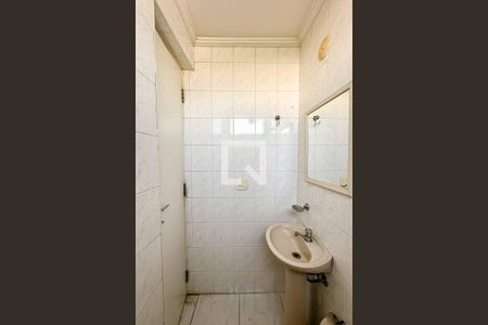 Apartamento para alugar com 140m², 3 quartos e 3 vagas Apartamento para alugar com 140m², 3 quartos e 3 vagasBanheiro da Área de Serviço