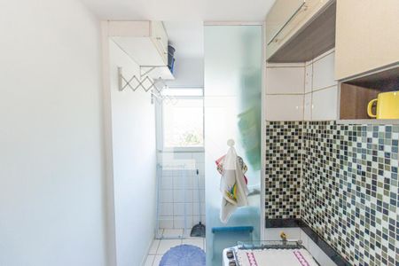 Apartamento à venda com 48m², 2 quartos e 1 vaga Apartamento à venda com 48m², 2 quartos e 1 vagaCozinha e Área de Serviço