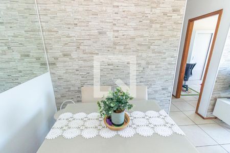 Sala de apartamento à venda com 2 quartos, 48m² em Irajá, Rio de Janeiro