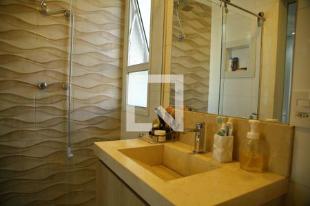 Apartamento à venda com 70m², 2 quartos e 2 vagasBanheiro da Suite