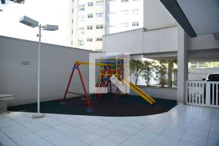 Apartamento à venda com 70m², 2 quartos e 2 vagasÁrea comum - Playground