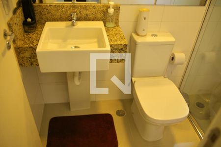 Apartamento à venda com 70m², 2 quartos e 2 vagasBanheiro Social