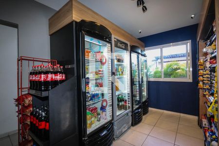 Apartamento para alugar com 48m², 2 quartos e 1 vagaMini Mercado