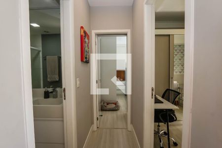 Corredor de apartamento para alugar com 2 quartos, 48m² em Vila Andrade, São Paulo
