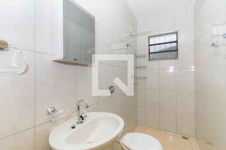 Banheiro de casa para alugar com 1 quarto, 45m² em Jardim Vila Formosa, São Paulo