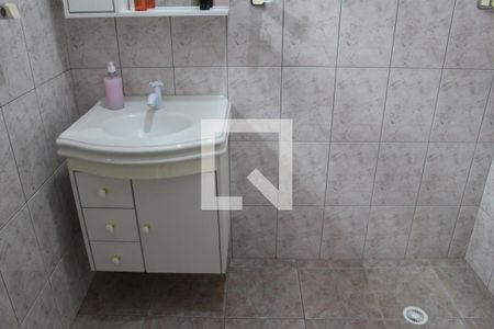 Casa à venda com 170m², 4 quartos e 1 vagaBanheiro