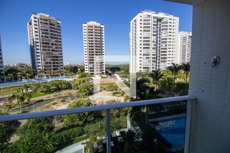 Varanda de kitnet/studio para alugar com 1 quarto, 50m² em Barra da Tijuca, Rio de Janeiro