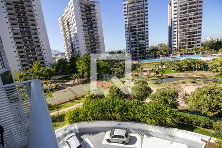 Varanda de kitnet/studio para alugar com 1 quarto, 50m² em Barra da Tijuca, Rio de Janeiro