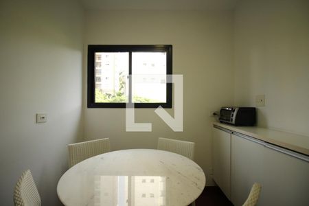 Apartamento à venda com 220m², 4 quartos e 4 vagasCozinha