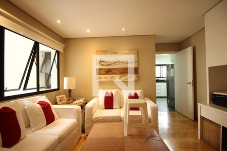 Apartamento à venda com 220m², 4 quartos e 4 vagasQuarto 2