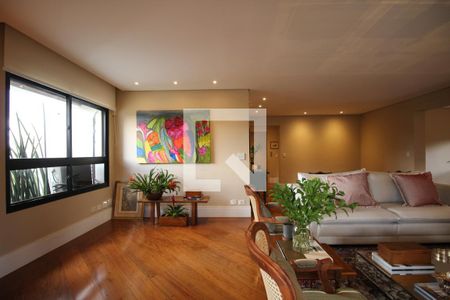 Apartamento à venda com 4 quartos, 220m² em Paraíso do Morumbi, São Paulo