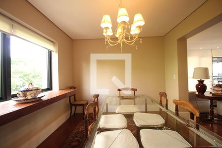 Sala de apartamento à venda com 4 quartos, 220m² em Paraíso do Morumbi, São Paulo