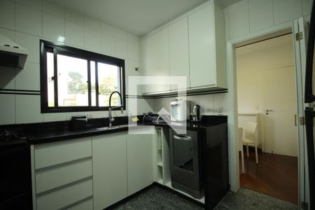 Apartamento à venda com 220m², 4 quartos e 4 vagasCozinha