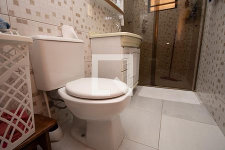 Casa à venda com 400m², 5 quartos e 9 vagas Casa à venda com 400m², 5 quartos e 9 vagasBanheiro da Suíte 1