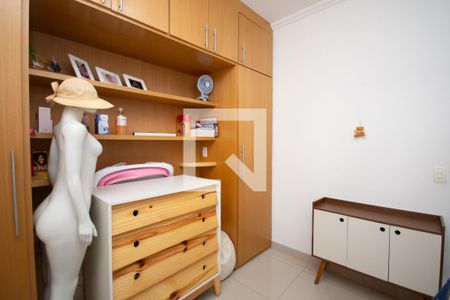 Casa à venda com 400m², 5 quartos e 9 vagas Casa à venda com 400m², 5 quartos e 9 vagasQuarto 2