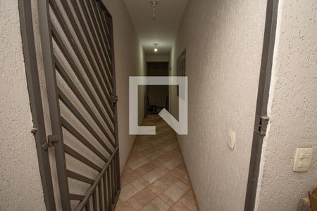 Casa à venda com 400m², 5 quartos e 9 vagas Casa à venda com 400m², 5 quartos e 9 vagasCorredor