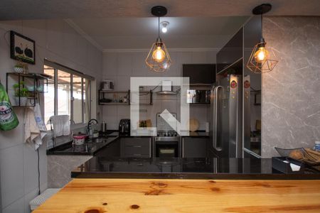 Casa à venda com 400m², 5 quartos e 9 vagas Casa à venda com 400m², 5 quartos e 9 vagasCozinha